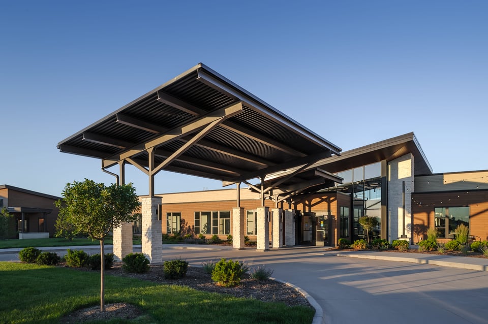 Community Spotlight: Senior Living at The Summit of Bettendorf